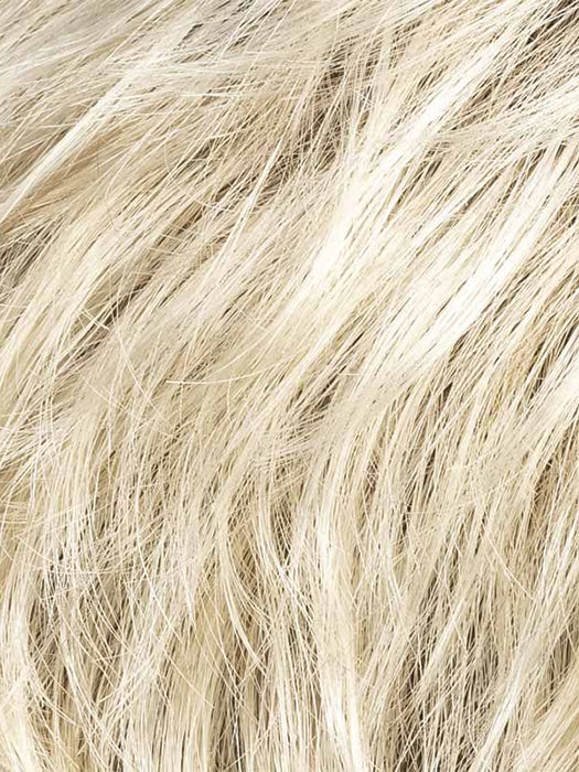 CHAMPAGNE SHADED 23.22.16 | Lightest Pale Blonde, Light Neutral Blonde, and Medium Blonde Blend with Shaded Roots