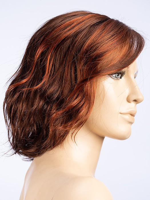 AUBURN LIGHTED 33.13 | Dark Auburn and Dark Ash Blonde Blend with Highlights Throughout and Concentrated in the Front