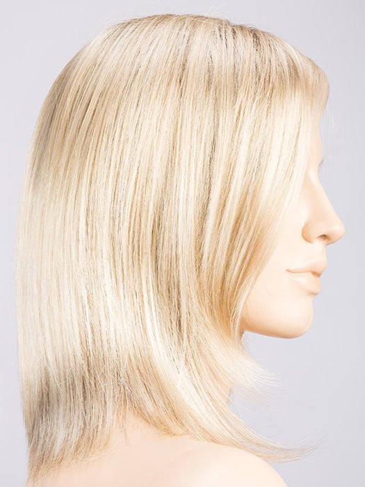 CHAMPAGNE ROOTED 22.25.26 | Light Beige Blonde, Medium Honey Blonde, and Platinum Blonde Blend with Dark Roots