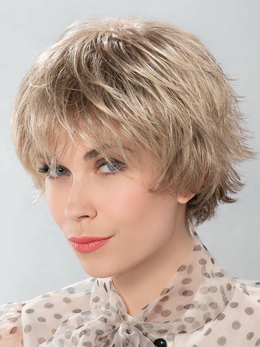 WING by ELLEN WILLE in BERNSTEIN MIX 12.26 | Lightest Brown Blended with Light Golden Blonde