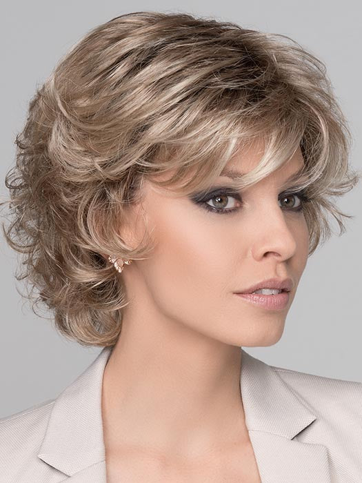 Ellen Wille | Hair Power | Daily in Champagne Rooted