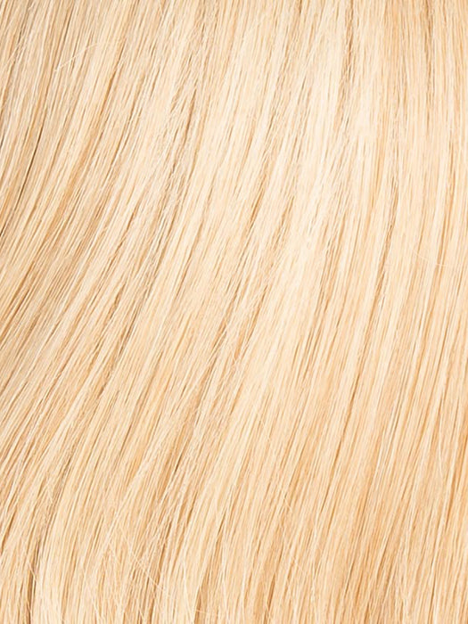 CHAMPAGNE ROOTED 22.26.16 | Light Neutral Blonde, Light Golden Blonde, and Medium Blonde Blend with Shaded Roots